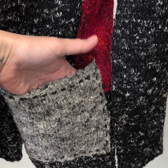 Chic Black and Red Patchwork Zip Up Cardigan - Picture 6 of 10